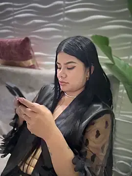 Stripchat Watch Live Sex Cams of Issane_Peru