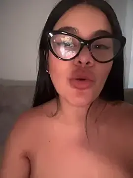 Stripchat Sex Chat of Issane_Peru