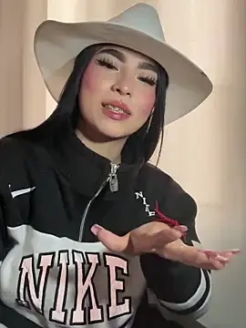 Stripchat Live Sex Cam of Sara_Fernandez_