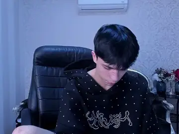 Stripchat Live Sex Cam of ClarkBev