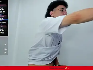 Stripchat Sex Cam of Maxxx_bigcockx