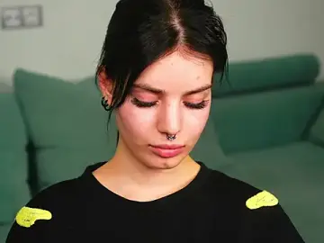 Stripchat Adult Webcams of SongPinc