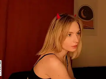 Stripchat Live Sex Cam of Sunshine_Angell