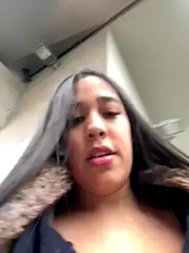 Stripchat Live Sex Cam of WHAAATTTTTTTTTT