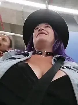 Stripchat Live Porn of sophie_banger