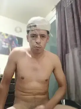 Stripchat Free Porn Cam of Junior_47