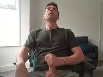 Stripchat Live Sex Cam of frenchbdmaninlondon