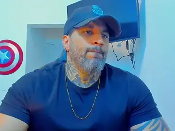 Stripchat Free Porn Cam of JoshRigby