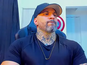 Stripchat Live Porn of JoshRigby