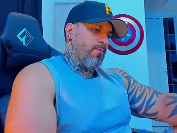 Stripchat Live Porn of JoshRigby