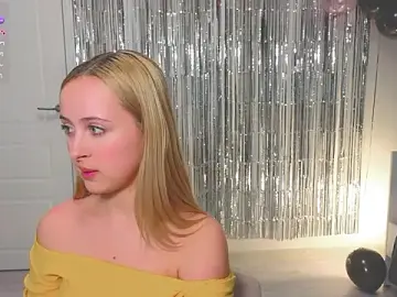 Stripchat Live Sex Cam of xloex