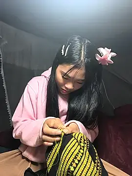 Stripchat Live Porn of Lynly_k2