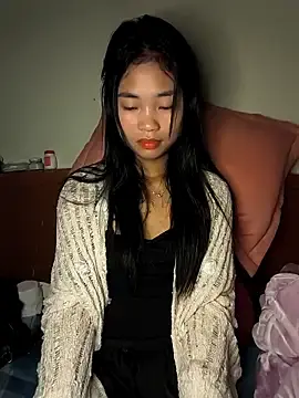 Stripchat Live Porn of Lynly_k2