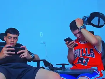 Stripchat Sex Cam of Thomas-Wil