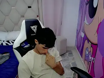 Stripchat Free Live Porn of Akyra_latinn