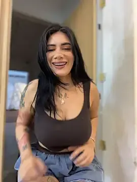 Stripchat Nude Webcam of clarachanelricek