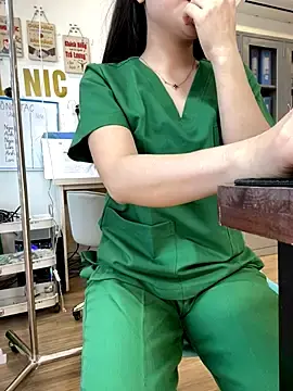 Stripchat Live Sex Cam of Clinic_Sexy