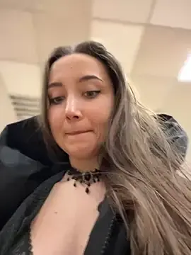 Stripchat Free Porn Cam of ICrazyOneIRL