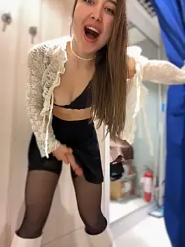 Stripchat Sex Cam of ICrazyOneIRL