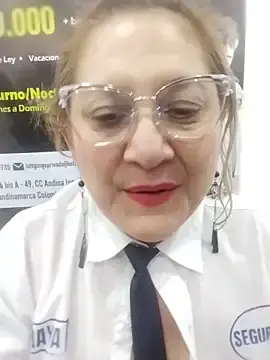 Stripchat Adult Video Chat of JULIETA_21-