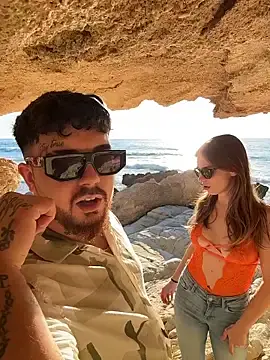 Stripchat Sex Cam of MrAndMrsSavage