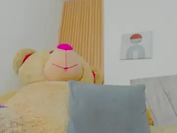 Stripchat Live Sex Cam of alix_pretty18