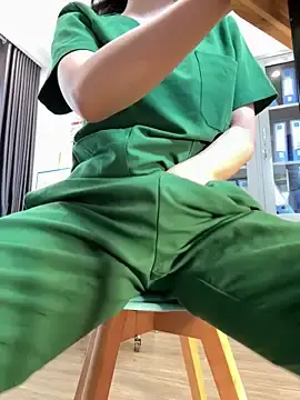 Stripchat Free Porn Cam of secretly_masturbating