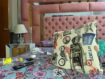 Stripchat Nude Webcam of briana_wonder69xxx