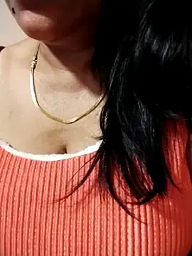 Stripchat Best Webcam of tharu_sweet