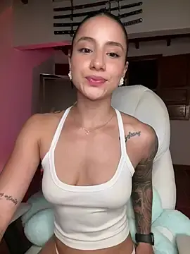 Stripchat Sex Cam of Ale_Lewis