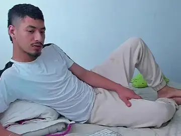 Stripchat Free Porn Cam of Chandler_ken