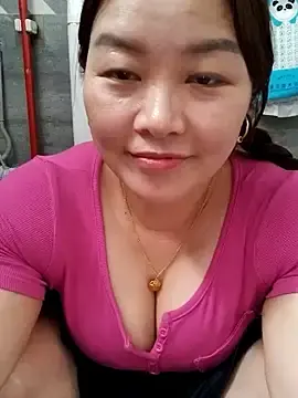 Stripchat Live Sex Cam of Jennie_dogy