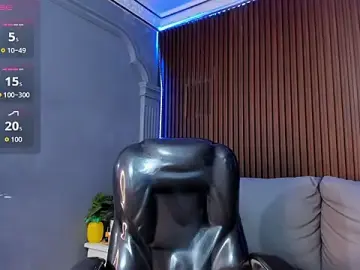 Stripchat Live Sex Cam of Leo_santoro