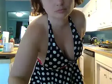 Stripchat Free Porn Cam of MilfyMrsRobinson