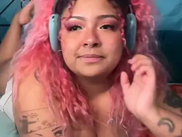 Stripchat Live Sex Cam of chilepinaaa