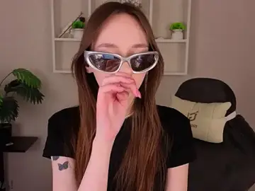 Stripchat Live Sex Cam of Miche1le_Allenne