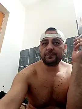 Stripchat Sex Cam of Mirkoxxx@xh