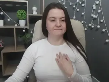 Stripchat Free Porn Cam of MavkaCute