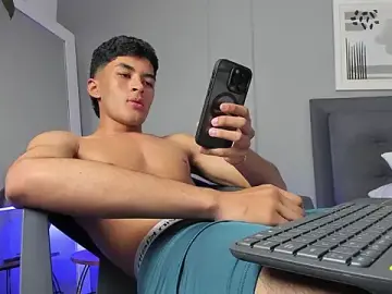 Stripchat Best Webcam of Tylerffoxx