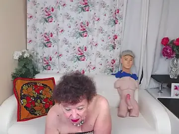 Stripchat Sex Cam of YourHotGranny