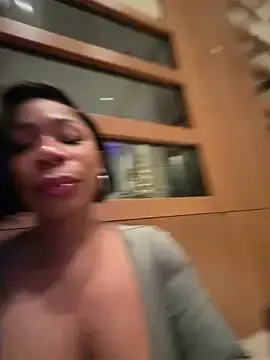 Stripchat Free Live Porn of Belle___