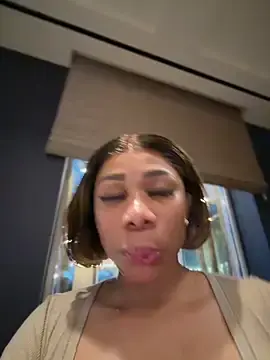 Stripchat Free Porn Cam of Belle___