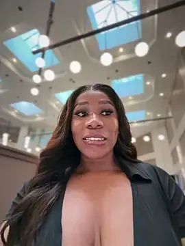 Stripchat Live Sex Cam of Belle___