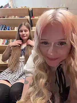 Stripchat Sex Cam of mmelicious