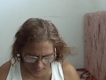 Stripchat Free Porn Cam of charrysexy1