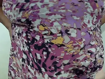 Stripchat Watch Live Sex Cams of charrysexy1