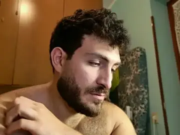 Stripchat Free Porn Cam of mark_ariete