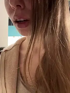 Stripchat Free Porn Cam of AnikaBest