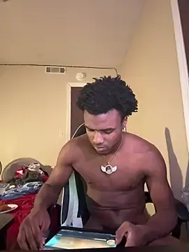 Stripchat Free Porn Cam of Bigdicktrick227