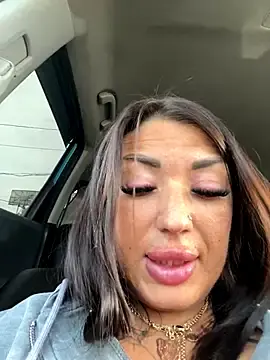 Stripchat Adult Webcam of RuslanaXX